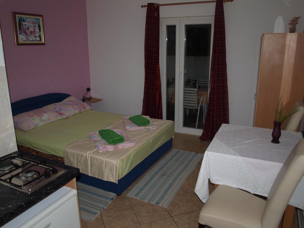 Villa Brasina Mlini Rum bild